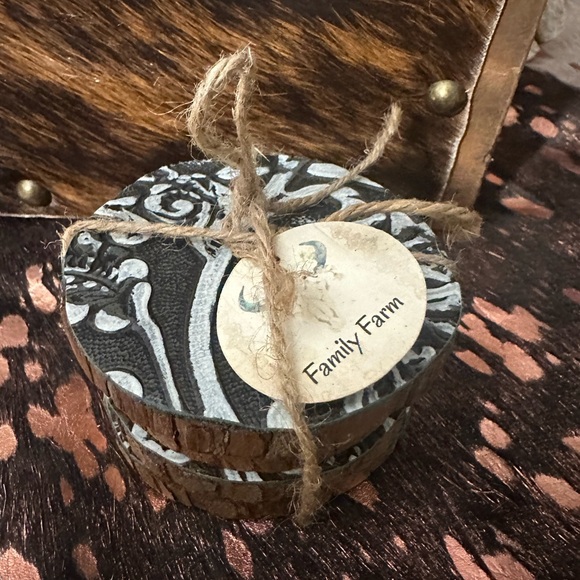 NWT Handmade Country wood Coasters - Picture 2 of 4